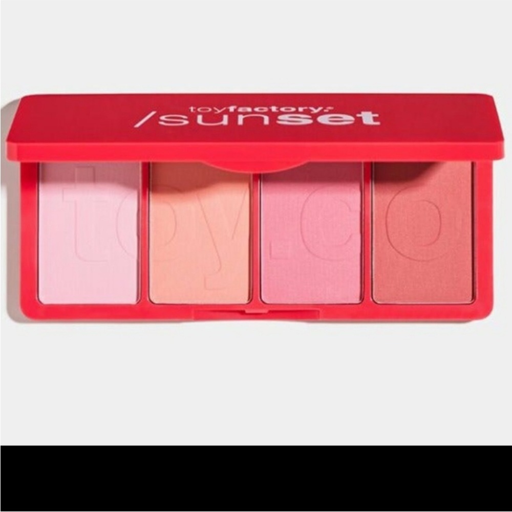 NEW Toyfactory Blush Palette Sunset Squalane Powder 4 High-Payoff Shades Pink